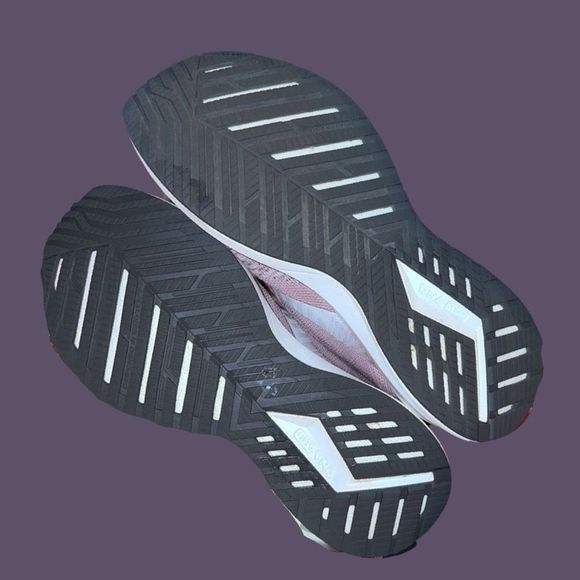 Brooks Women's Levitate 4 Blackened Pearl/Metallic/Primrose Running Shoe Size 10 - Picture 5 of 8